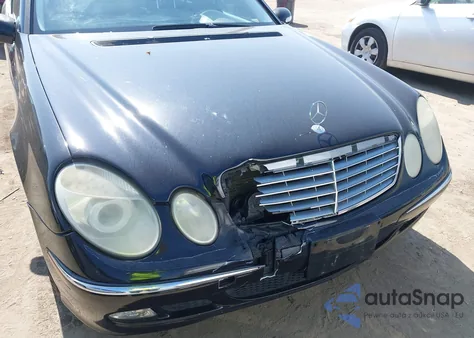 2003 Mercedes-Benz E 320 z USA, uszkodzony, nr VIN WDBUF65J53A342786